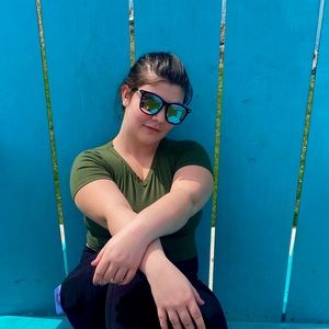 Meet your Posher, Alyssa